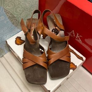 Gianni Bini Brown Sandals